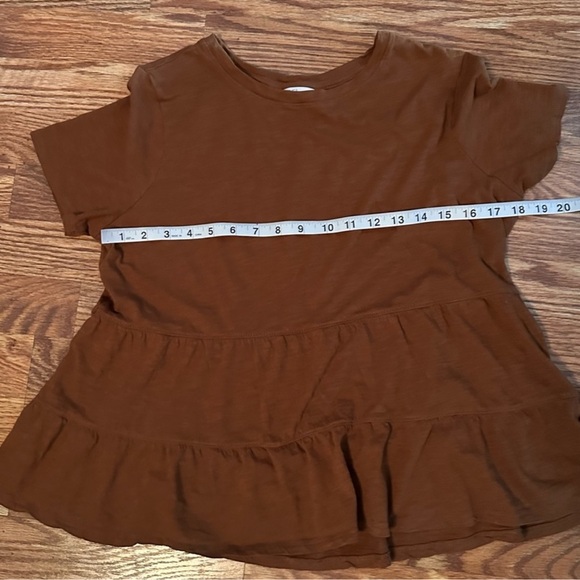 Time and Tru Tiered Short Sleeve Top - Picture 5 of 5